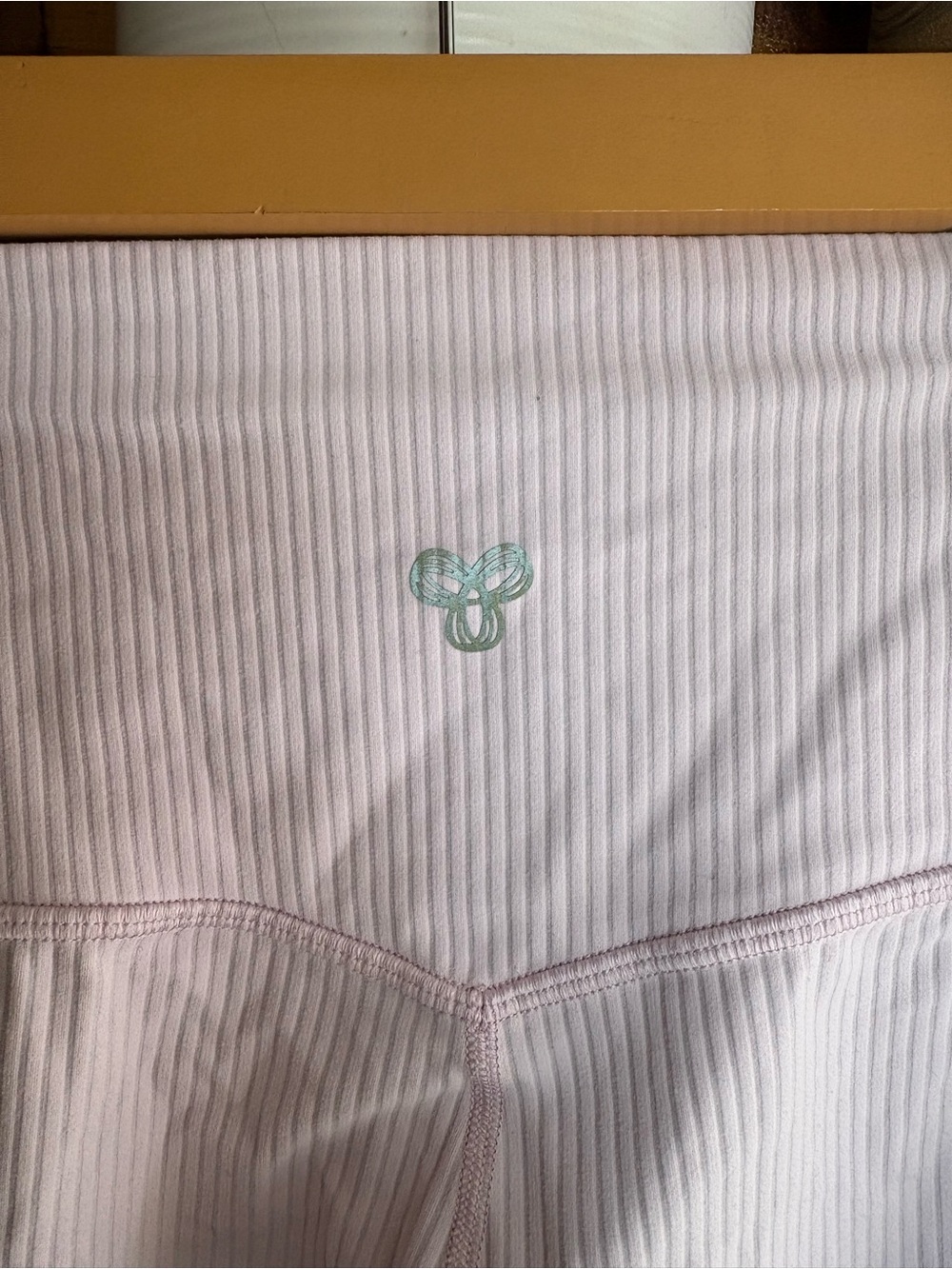Aritzia TNA Golden Ribbed High Rise Leggings Pale Pink Size 8